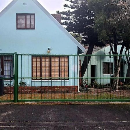 Cozy Cottage +/- 500M From The Beach Κέιπ Τάουν Εξωτερικό φωτογραφία