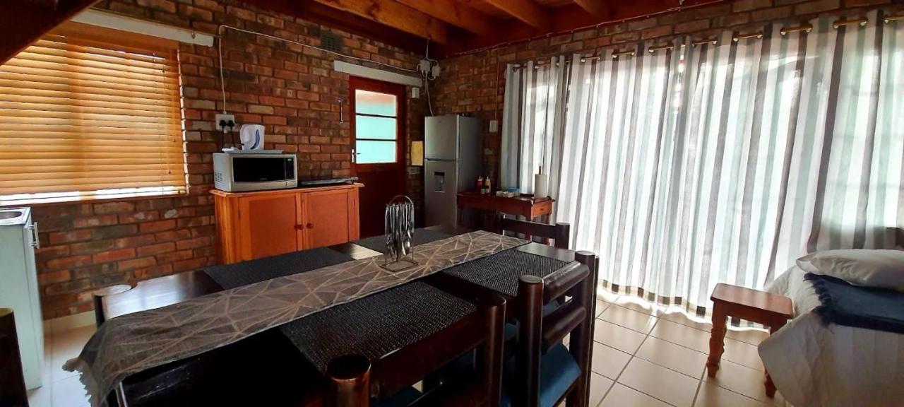 Cozy Cottage +/- 500M From The Beach Κέιπ Τάουν Εξωτερικό φωτογραφία