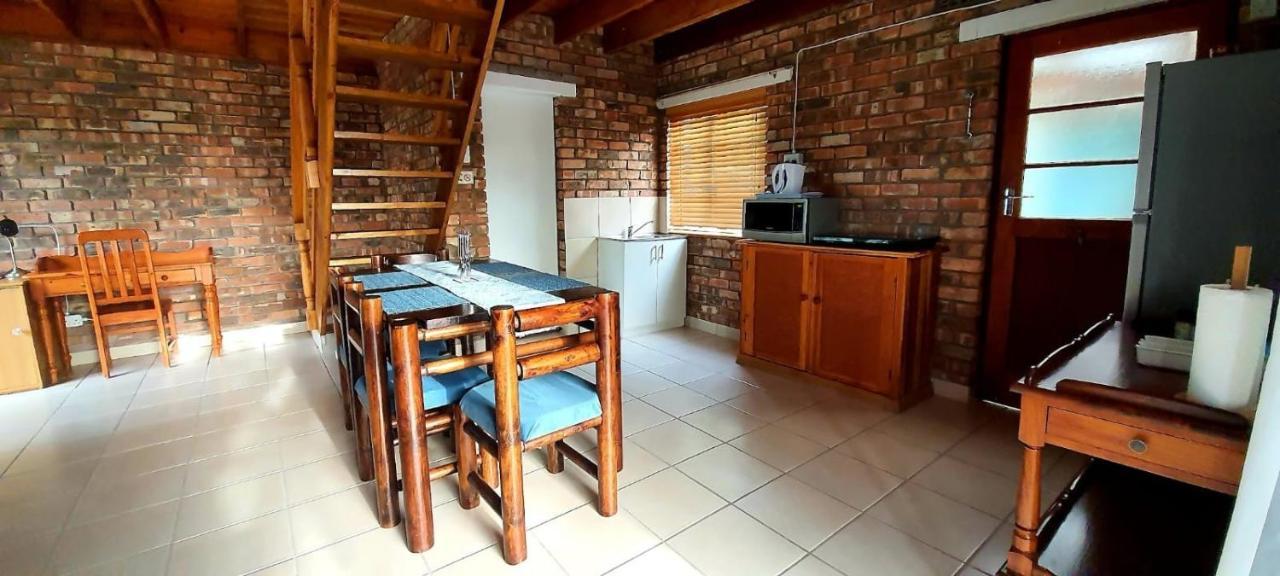 Cozy Cottage +/- 500M From The Beach Κέιπ Τάουν Εξωτερικό φωτογραφία